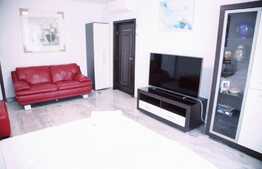 Apartament lux 2 camere, 74 mp, parcare, Zona Republicii!