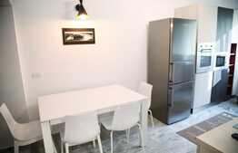 Apartament lux 2 camere, 74 mp, parcare, Zona Republicii!