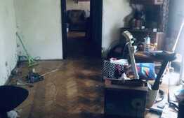 Apartament de 2 camere, 48 mp, etaj intermediar, zona aleea Azuga 