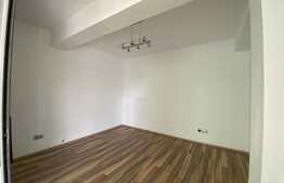 Spatiu de birou, 100 mp, loc de parcare, zona Podul Garibaldi