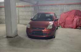 Apartament 2 camere, etaj intermediar, balcon, garaj, boxa, zona Urusagului