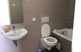 Spatiu comercial de 51 mp, parter, zona Tractorul Avantgarden