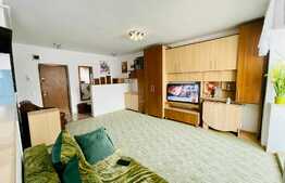 Garsoniera spatioasa, 40 mp, zona strazii Florilor