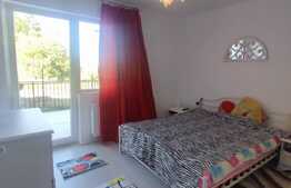 Apartament 3 camere, 57 mp, terasa 90 mp, loc de parcare, zona Teilor