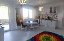 Apartament 3 camere, 57 mp, terasa 90 mp, loc de parcare, zona Teilor