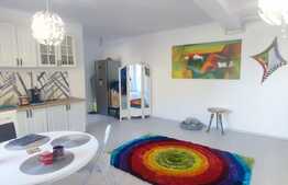 Apartament 3 camere, 57 mp, terasa 90 mp, loc de parcare, zona Teilor