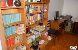 Vanzare apartament 4 camere, 71 mp utili,  zona Cora!