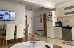 Apartament 3 camere, 73 mp, loc de parcare, zona Vivo