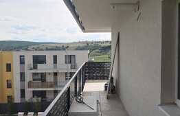 Apartament 2 camere, Orientare S-E, partial mobilat