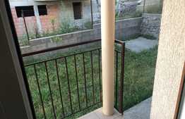 Apartament de 3 camere, 61 mp, gradina, in Apahida 