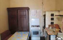 Apartament 2 camere, 92 mp, 2 boxe subsol , zona strazii Horea