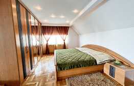 Vila deosebita de 534 mp, 1800 mp, terasa, Codlea 