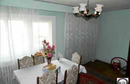 Vanzare apartament cu 3 camere, decomandat, 64 mp zona Kaufland