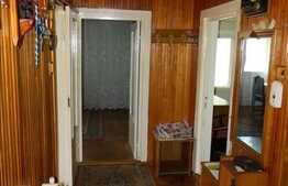 Vanzare apartament cu 3 camere, decomandat, 64 mp zona Kaufland