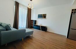 Apartament nou mobilat de 3 camere, 81 mp, 4 balcoane, CF, zona Vivo
