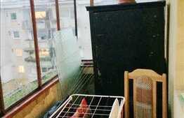 Apartament 3 camere, 82 mp, decomandat, boxa, zona BRD Marasti