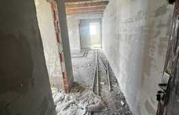  Apartament de 2 camere, 56 mp, semifinisat, balcon, zona Eroilor