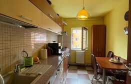 Apartament 3 camere, decomandat, 65 mp, zona Florilor . 