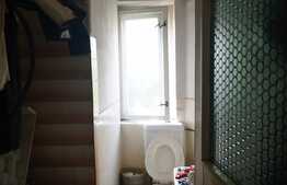 Apartament de 2 camere la vilă, 45 mp, etaj intermediar, zona Tractorul