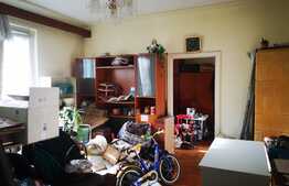 Apartament de 2 camere la vilă, 45 mp, etaj intermediar, zona Tractorul