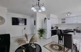 Apartament de 3 camere, 71 mp, 2 parcari, zona Regal