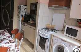 De vanzare 2 camere, decomandat, 62 mp! Zona Florilor! Loc de parcare!