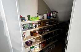 Duplex de lux, parcare, panouri solare, aer conditionat, zona Terra