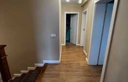 Duplex de lux, parcare, panouri solare, aer conditionat, zona Terra