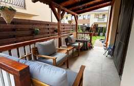 Duplex de lux, parcare, panouri solare, aer conditionat, zona Terra