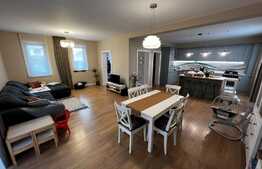 Duplex de lux, parcare, panouri solare, aer conditionat, zona Terra