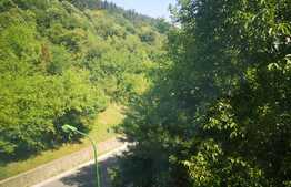 Apartament de 3 camere, decomandat, 2 băi, priveliște, zona Răcădău