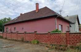 Doua case de vanzare in Gilau, complet utilate, suprafata teren 1852 mp