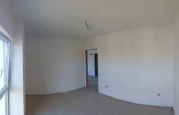 Apartament 2 camere, 38 mp, garaj, zona Teilor