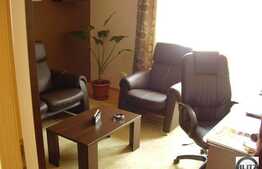 Apartament LA CHEIE de lux, cu 4 camere!Merita vazut!