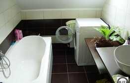 Apartament LA CHEIE de lux, cu 4 camere!Merita vazut!