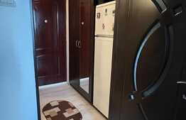 Garsonieră spațioasă, 30 mp, balcon, zona Coresi