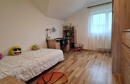  Casa de 142 mp si teren de 1500 cu o priveliste spectaculoasa