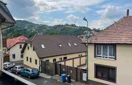  Vila 5 camere, 100mp utili, pretabila pentru regim hotelier, zona Centru