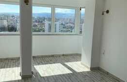 Apartament 3 camere, 64 mp, balcon, zona 21 Decembrie 1989