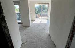 Apartament de 2 camere, semifinisat, 49 mp, parcare in zona Fabrica de sport