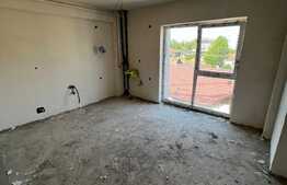 Apartament de 2 camere, semifinisat, intermediar, 54 mp cu parcare in zona Fabrica de sport