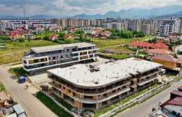 Apartament 2 camere, 61 mp, decomandat, terasa 21mp, zona Tractorul 