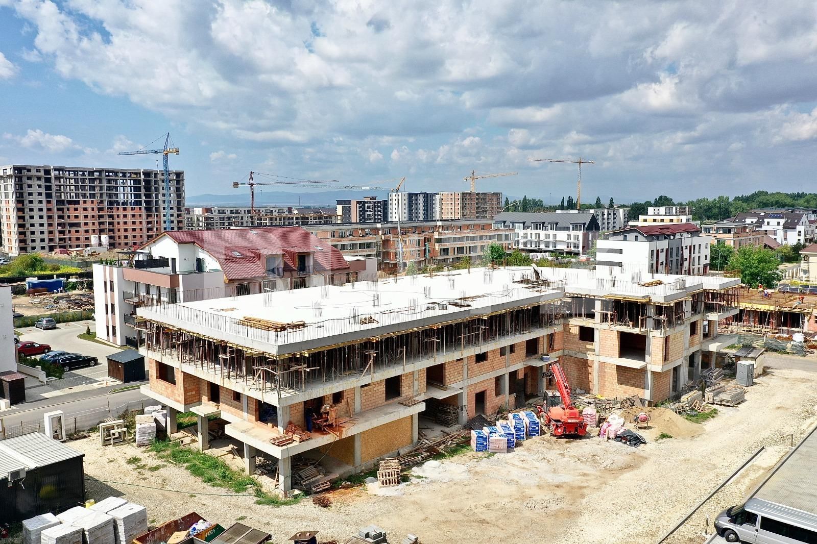 Apartament de vânzare 2 camere Tractorul - 94370AV | BLITZ Brașov | Poza2