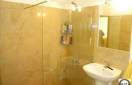 Apartament cu 3 camere de 65 mp, loc de parcare cu CF, finsaje noi