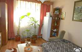 3 camere la etaj intermediar! Zona strazii Horea!GRADINA de 200 mp!