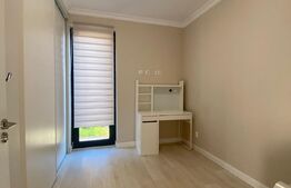 Duplex, 140 mp, 5 camere, 300 mp teren,  zona Grand Hotel Italia