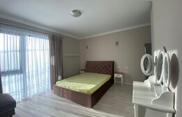 Duplex, 140 mp, 5 camere, 300 mp teren,  zona Grand Hotel Italia