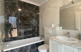 Duplex, 140 mp, 5 camere, 300 mp teren,  zona Grand Hotel Italia