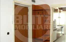Inchiriere apartament 4 camere, 100 mp utili in zona de case