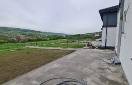 Casa individuala de 120 mp, 600 mp teren, Corusu